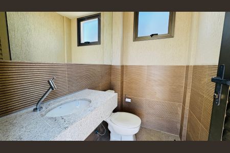 Casa de condomínio à venda com 1000m², 4 quartos e 6 vagas