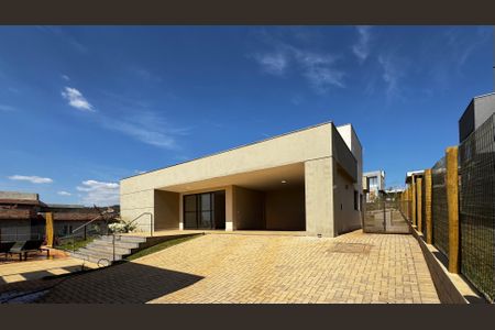 Casa de condomínio à venda com 1000m², 4 quartos e 6 vagas