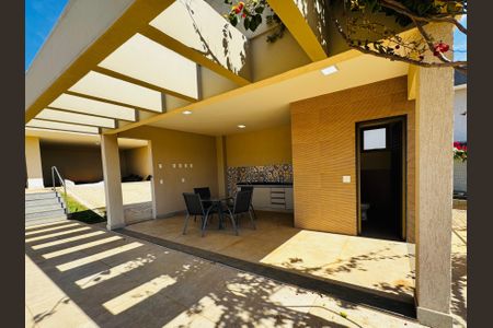 Casa de condomínio à venda com 1000m², 4 quartos e 6 vagas