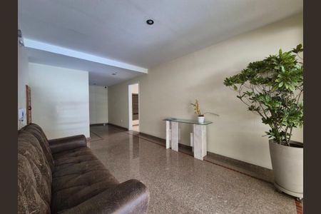 Apartamento à venda com 83m², 3 quartos e 2 vagas Apartamento à venda com 83m², 3 quartos e 2 vagasHall de entrada