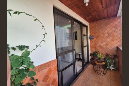 Apartamento à venda com 83m², 3 quartos e 2 vagas Apartamento à venda com 83m², 3 quartos e 2 vagasVaranda