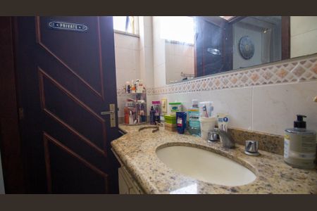 Apartamento à venda com 89m², 3 quartos e 1 vagaBanheiro da Suíte 2