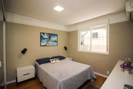 Casa à venda com 120m², 3 quartos e 3 vagas Casa à venda com 120m², 3 quartos e 3 vagasQuarto 1
