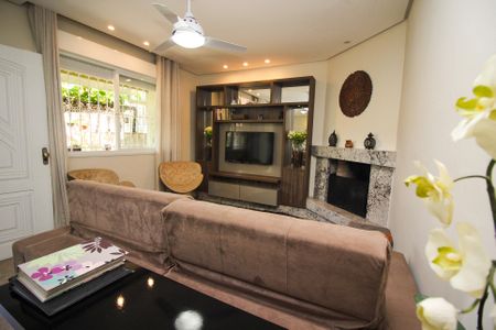 Casa à venda com 120m², 3 quartos e 3 vagasSala