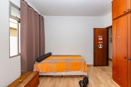Apartamento à venda com 173m², 4 quartos e 2 vagasQuarto 2