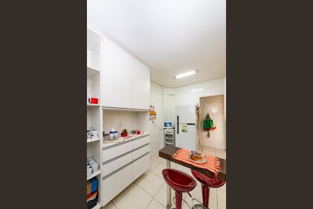 Apartamento à venda com 173m², 4 quartos e 2 vagasCozinha