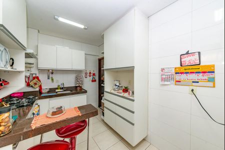 Apartamento à venda com 173m², 4 quartos e 2 vagasCozinha