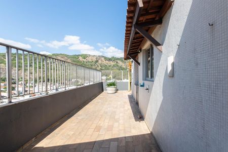 Apartamento à venda com 76m², 3 quartos e 2 vagas Apartamento à venda com 76m², 3 quartos e 2 vagasvaranda