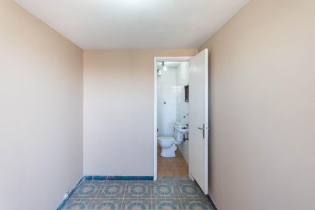 Apartamento à venda com 76m², 3 quartos e 2 vagas Apartamento à venda com 76m², 3 quartos e 2 vagasQuarto de Serviço