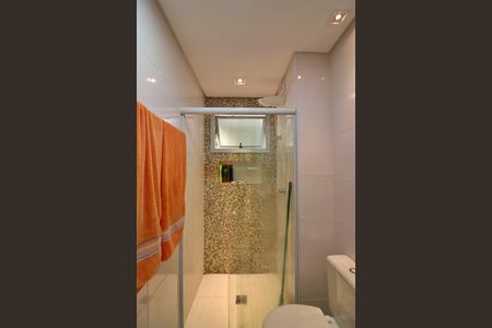 Apartamento à venda com 76m², 2 quartos e 1 vagaBanheiro Social