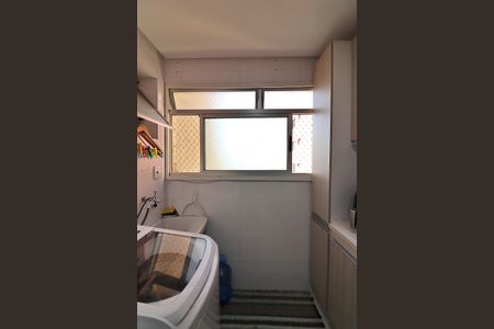 Apartamento à venda com 76m², 2 quartos e 1 vagaCozinha e Área de Serviço