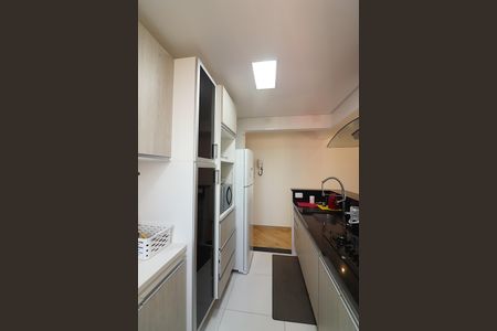 Apartamento à venda com 76m², 2 quartos e 1 vagaCozinha e Área de Serviço