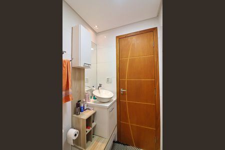 Apartamento à venda com 76m², 2 quartos e 1 vagaBanheiro Social