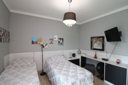 Casa de condomínio à venda com 123m², 2 quartos e 2 vagasSuíte