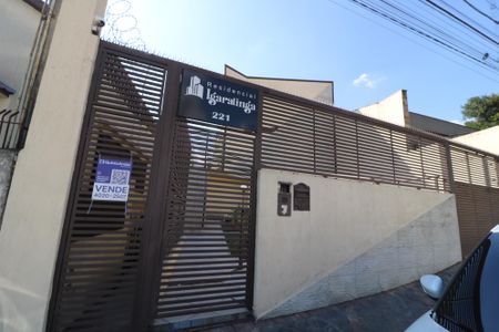 Casa de condomínio à venda com 123m², 2 quartos e 2 vagasFachada