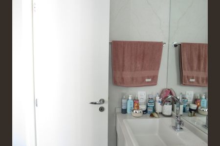 Apartamento à venda com 61m², 2 quartos e 1 vagaBanheiro da Suíte Principal