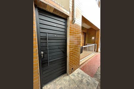 Casa de condomínio à venda com 168m², 3 quartos e 2 vagas