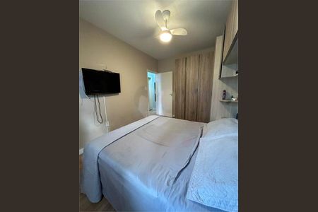 Casa de condomínio à venda com 168m², 3 quartos e 2 vagas