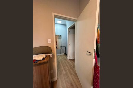 Casa de condomínio à venda com 168m², 3 quartos e 2 vagas