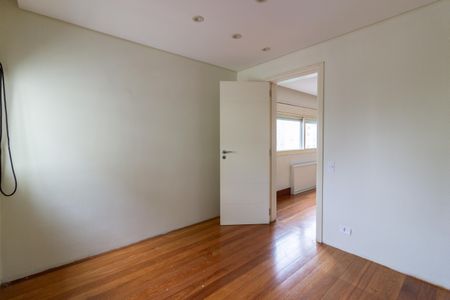 Apartamento à venda com 164m², 3 quartos e 2 vagasCloset da suíte 1