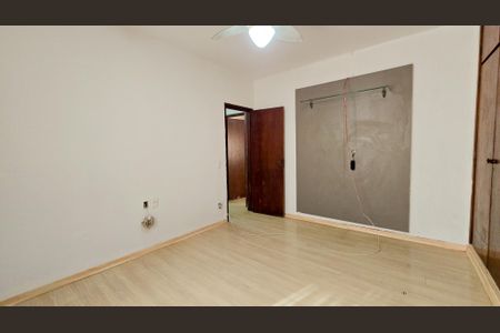 Apartamento à venda com 150m², 3 quartos e 3 vagas Apartamento à venda com 150m², 3 quartos e 3 vagasQuarto 01 - Suite