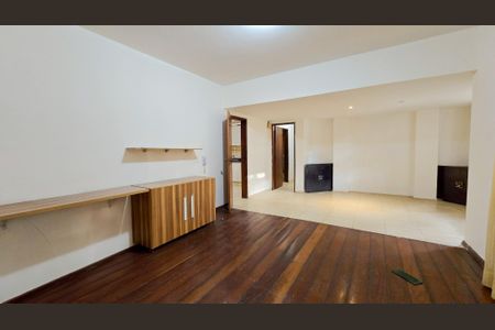 Apartamento à venda com 150m², 3 quartos e 3 vagas Apartamento à venda com 150m², 3 quartos e 3 vagasSala