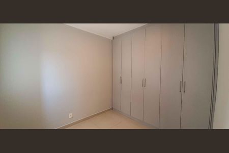Apartamento à venda com 70m², 3 quartos e 2 vagas Apartamento à venda com 70m², 3 quartos e 2 vagasQuarto 1