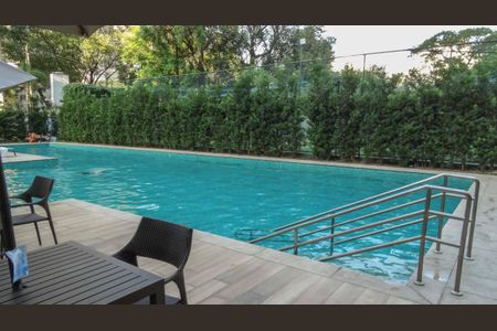 Apartamento à venda com 70m², 3 quartos e 2 vagas Apartamento à venda com 70m², 3 quartos e 2 vagasÁrea comum - Piscina