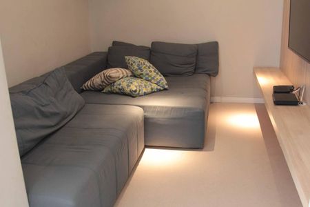 Apartamento à venda com 70m², 3 quartos e 2 vagas Apartamento à venda com 70m², 3 quartos e 2 vagasSala de Cinema