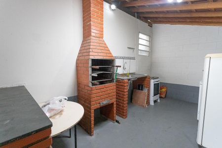 Apartamento à venda com 46m², 2 quartos e 1 vaga Apartamento à venda com 46m², 2 quartos e 1 vagaÁrea comum - Churrasqueira