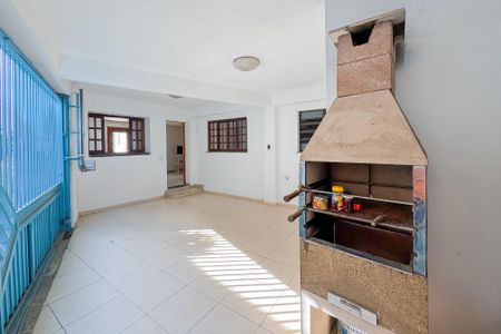 Casa à venda com 150m², 2 quartos e sem vaga Casa à venda com 150m², 2 quartos e sem vagaChurrasqueira