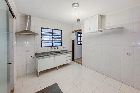 Casa à venda com 150m², 2 quartos e sem vaga Casa à venda com 150m², 2 quartos e sem vagaCozinha