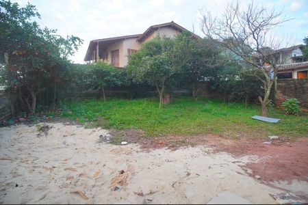 Casa para alugar com 70m², 2 quartos e 2 vagasQuintal