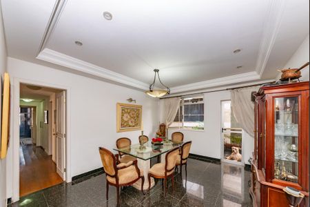 Apartamento à venda com 230m², 4 quartos e 4 vagasSala 2