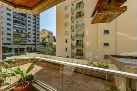 Apartamento à venda com 230m², 4 quartos e 4 vagasVaranda da Suíte 1