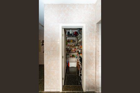 Apartamento à venda com 230m², 4 quartos e 4 vagasDespensa