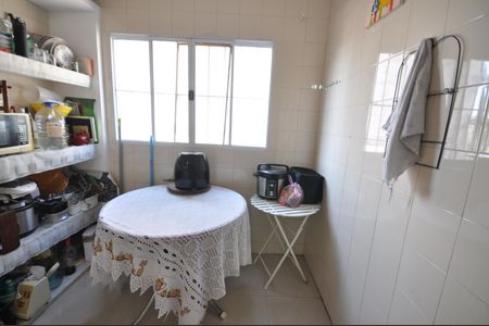 Casa à venda com 200m², 7 quartos e 7 vagasCasa 3 - Cozinha