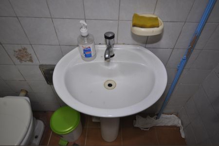 Casa à venda com 200m², 7 quartos e 7 vagasCasa 2 - Banheiro Social