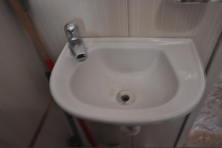 Casa à venda com 200m², 7 quartos e 7 vagasCasa 3 - Banheiro 2