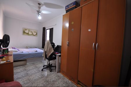 Casa à venda com 200m², 7 quartos e 7 vagasCasa 3 - Quarto 2