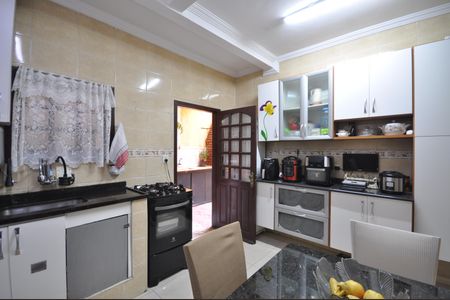 Casa à venda com 200m², 7 quartos e 7 vagasCozinha