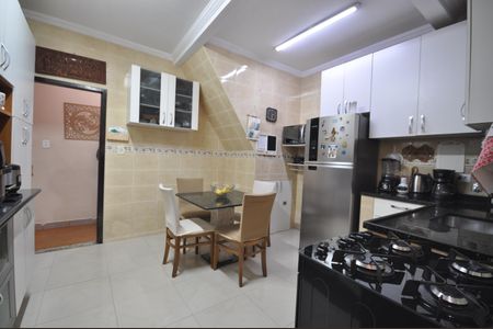 Casa à venda com 200m², 7 quartos e 7 vagasCozinha