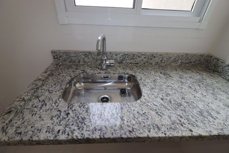 Apartamento à venda com 61m², 2 quartos e 2 vagasCozinha - Pia