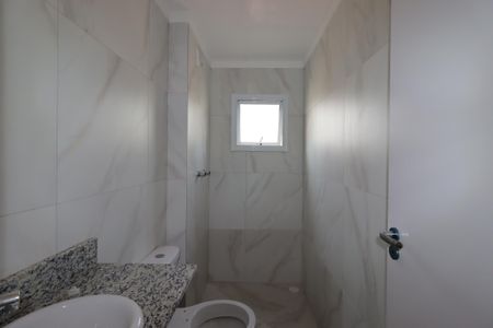 Apartamento à venda com 61m², 2 quartos e 2 vagasBanheiro da Suíte