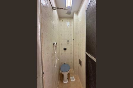 Apartamento à venda com 33m², 1 quarto e sem vaga Apartamento à venda com 33m², 1 quarto e sem vagaBanheiro de serviço