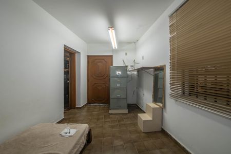 Casa à venda com 400m², 4 quartos e 6 vagasQuarto de Serviço