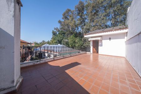 Casa à venda com 400m², 4 quartos e 6 vagasVaranda