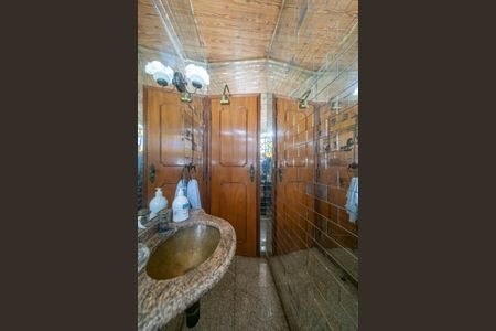 Casa à venda com 400m², 4 quartos e 6 vagasLavabo