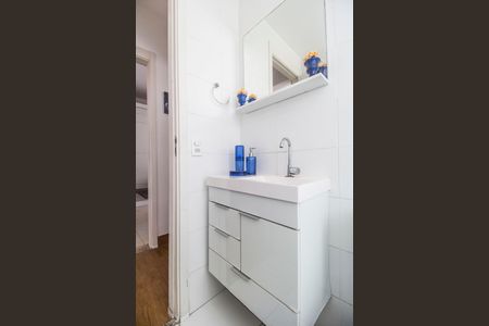 Apartamento à venda com 51m², 2 quartos e 1 vaga Apartamento à venda com 51m², 2 quartos e 1 vagaBanheiro