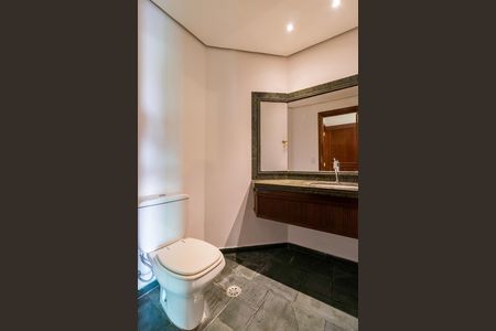Apartamento à venda com 482m², 4 quartos e 5 vagas Apartamento à venda com 482m², 4 quartos e 5 vagasLavabo